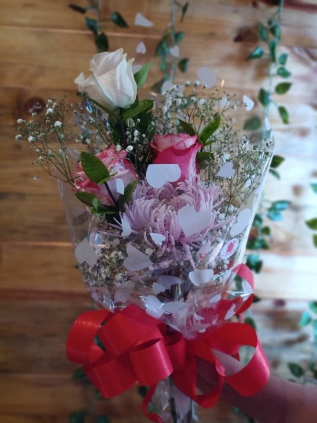 Ramo de 6 flores variadas