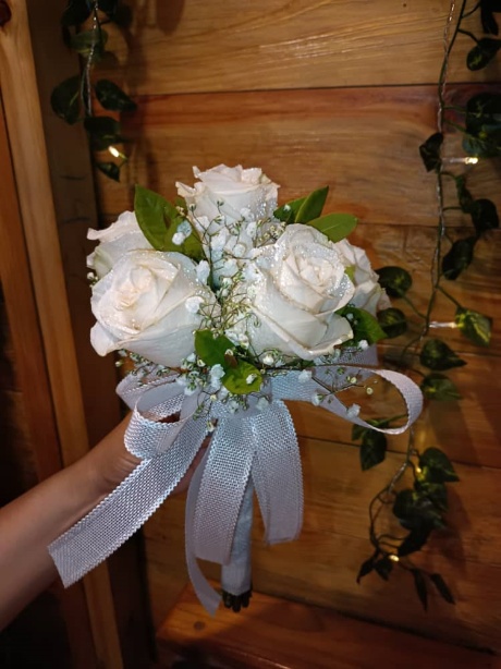 Bouquet de novia de 7 rosas