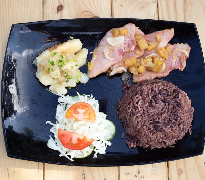Lomo ahumado a la piña