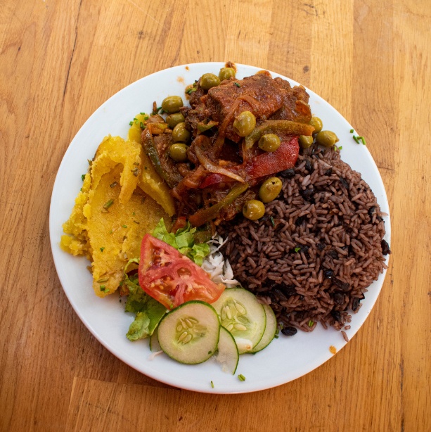 Costillas en fricasé con aceitunas