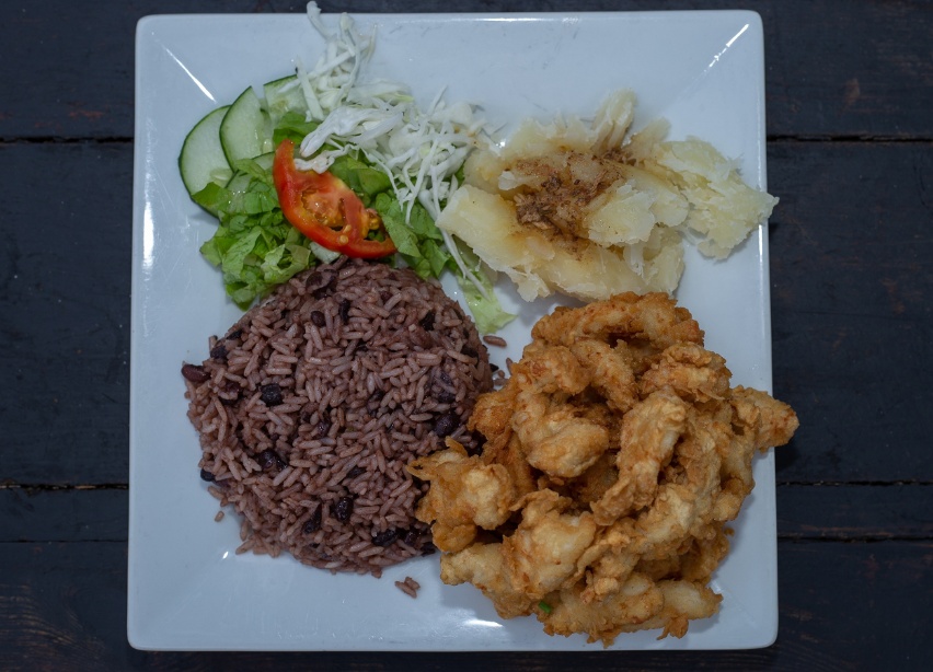 Fajitas de pollo con guarnición