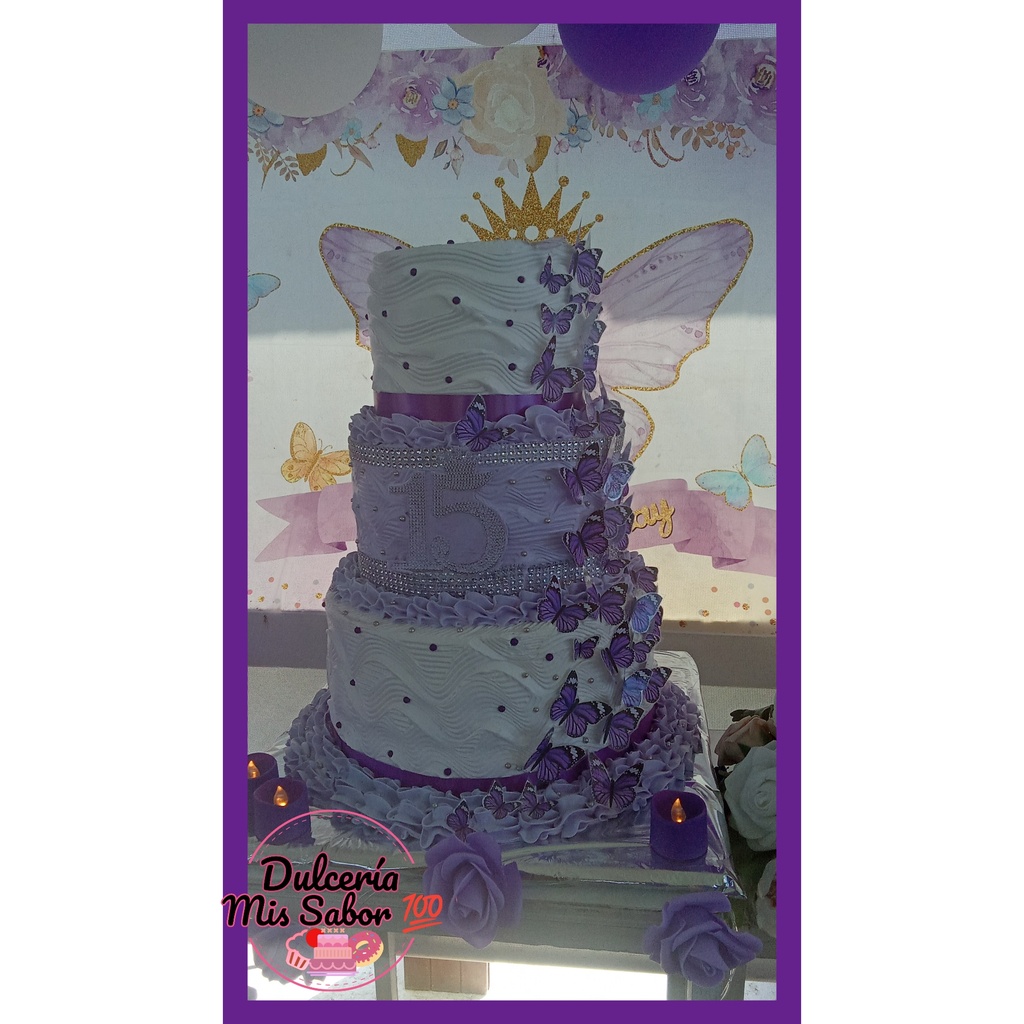 Cake de 15 o Boda Camino de Mariposas