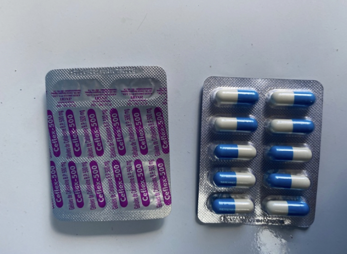 Cefalexina 500g (1 blíster de 10 tabletas)