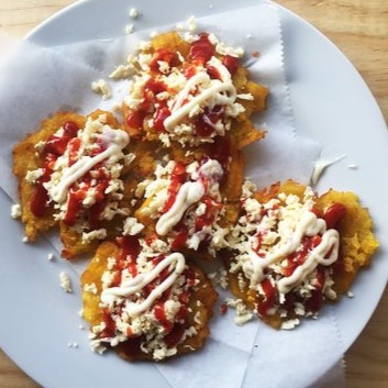 Tostones rellenos con jamón y queso 6uds