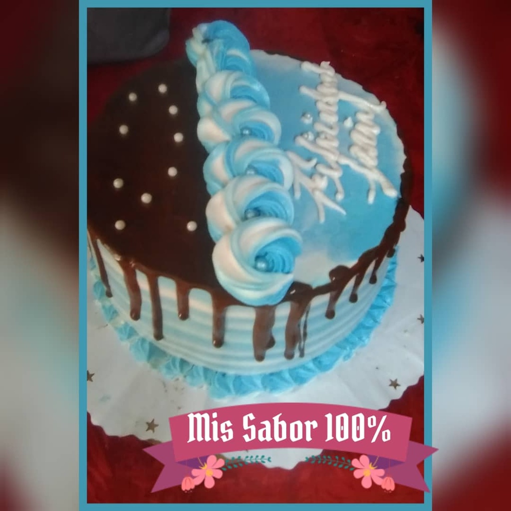 Cake de vainilla relleno de Chocolate o crema Nutela