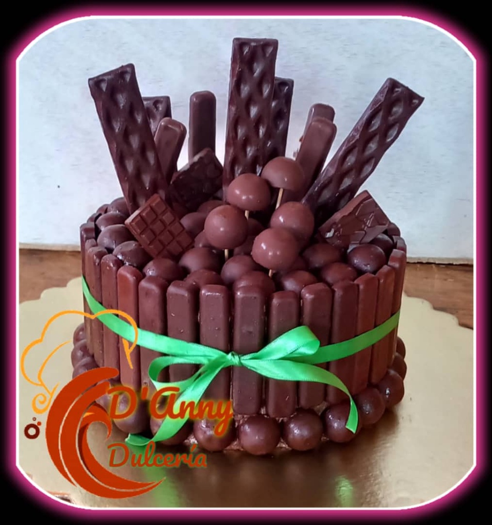 Cake de tabaquitos balines y extras